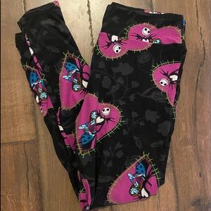 Lularoe Tall & Curvy Nightmare Before Christmas Leggings